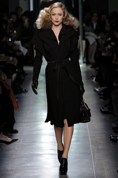 Look 1